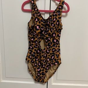Leopard swim